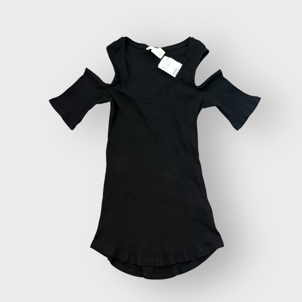 H&M Black Cold Shoulder Ribbed Top - Cutout, NWT Cotton